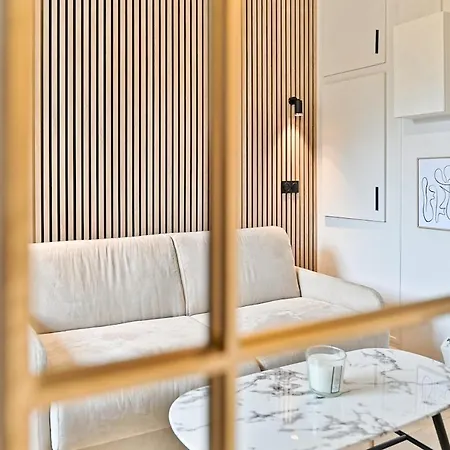 Petit Pres De Paris - Iii Neuilly-sur-Seine